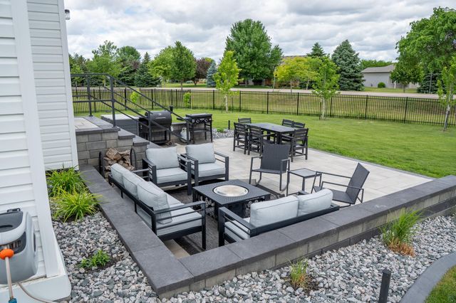 4744 Hampton Loop S, Moorhead, MN 56560