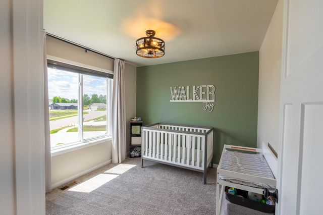 4744 Hampton Loop S, Moorhead, MN 56560
