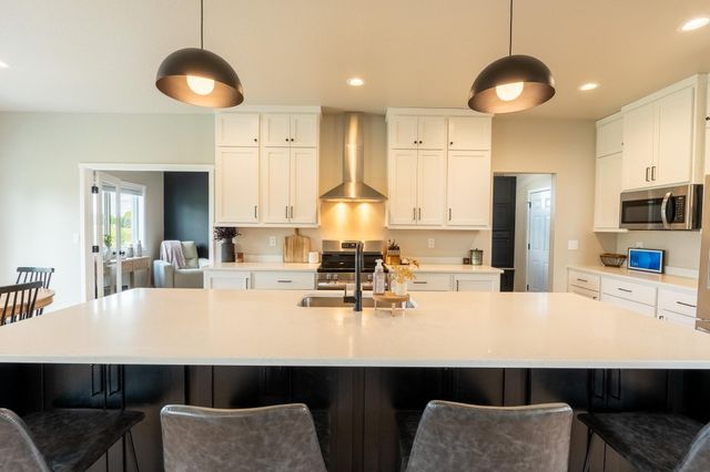 4744 Hampton Loop S, Moorhead, MN 56560