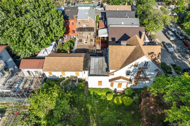 13631 58th Avenue, Flushing, NY 11355