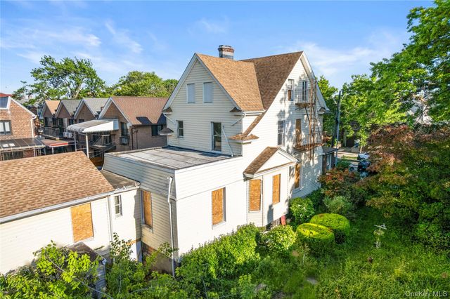 13631 58th Avenue, Flushing, NY 11355