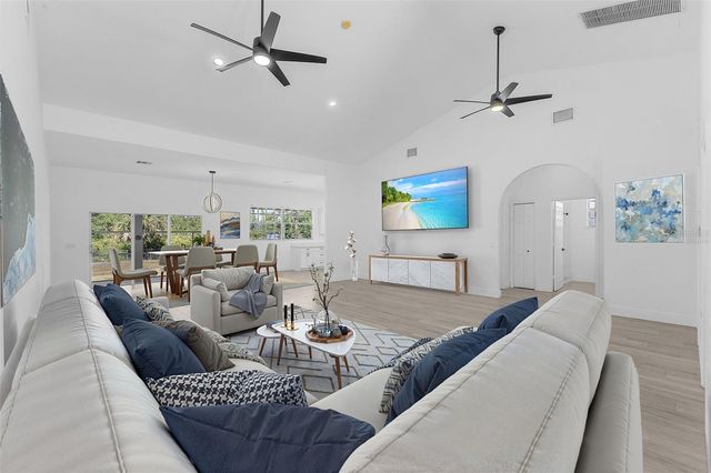 1417 5TH AVENUE, Lehigh Acres, FL 33972