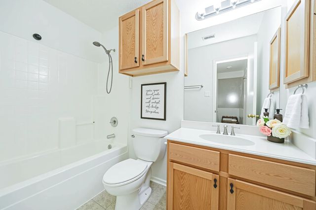 2014 Cardinal Lane, Lewisville, TX 75077