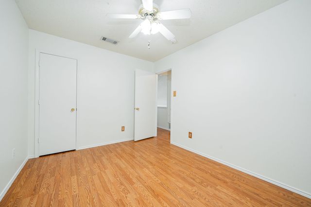 2014 Cardinal Lane, Lewisville, TX 75077
