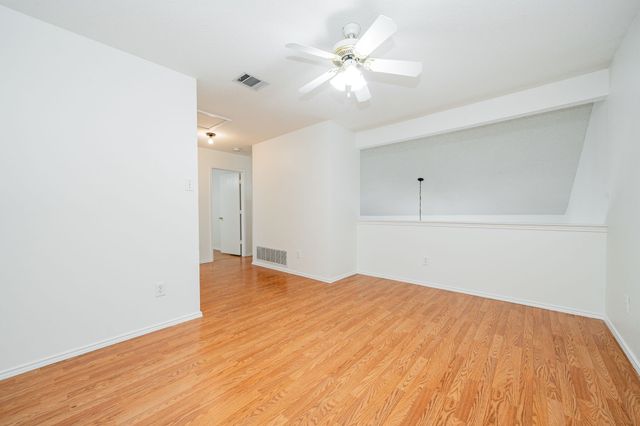 2014 Cardinal Lane, Lewisville, TX 75077