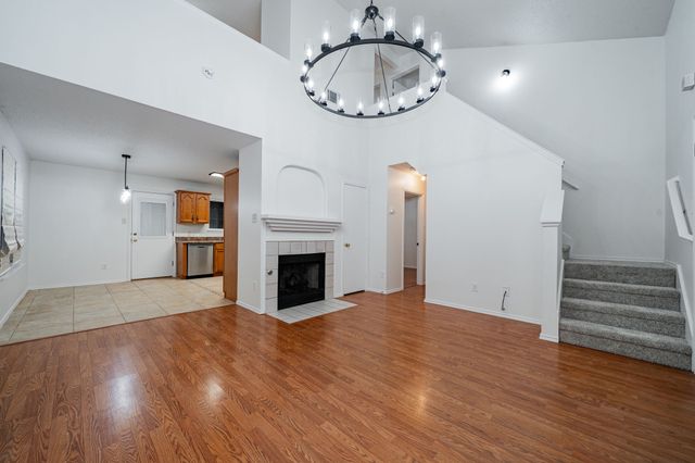 2014 Cardinal Lane, Lewisville, TX 75077