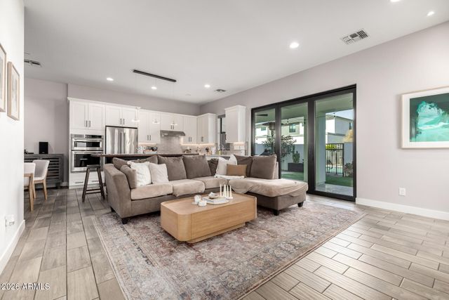 3132 E CHERYL Drive, Phoenix, AZ 85028