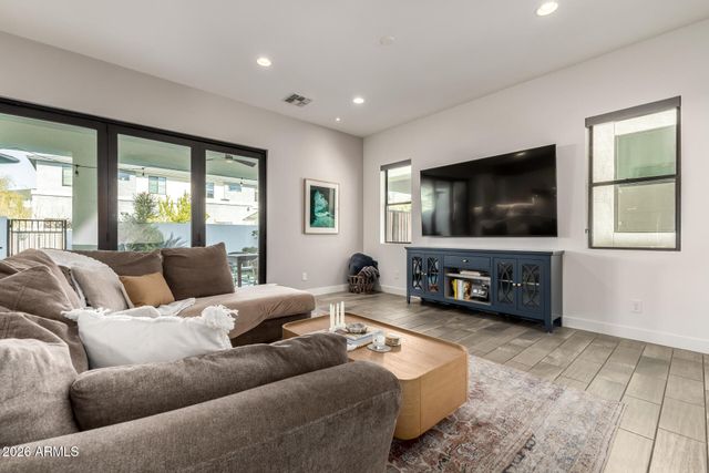 3132 E CHERYL Drive, Phoenix, AZ 85028