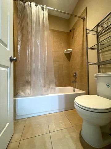 12623 Ashford Shore Dr Drive, Houston, TX 77072