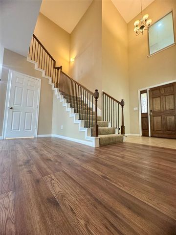 12623 Ashford Shore Dr Drive, Houston, TX 77072