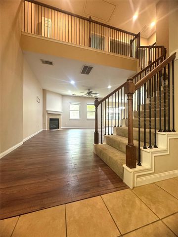 12623 Ashford Shore Dr Drive, Houston, TX 77072