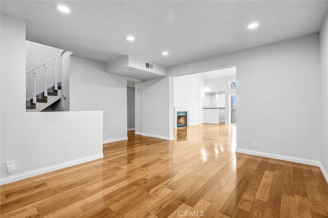 18324 Clark Street 315, Tarzana, CA 91356