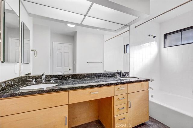 18324 Clark Street 315, Tarzana, CA 91356