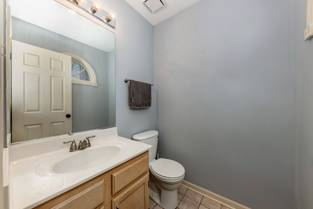 2845 Water Tower Lane, Darien, IL 60561