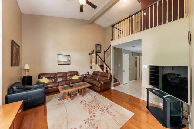 2845 Water Tower Lane, Darien, IL 60561