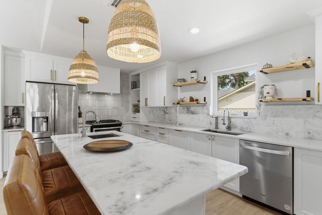 2202 Custer Parkway, Richardson, TX 75080