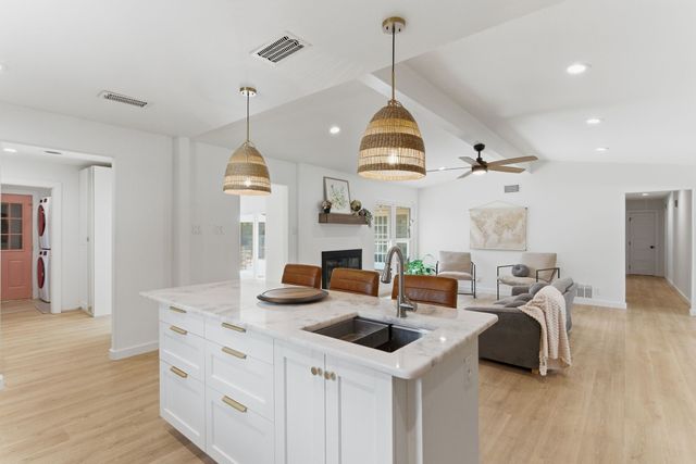 2202 Custer Parkway, Richardson, TX 75080