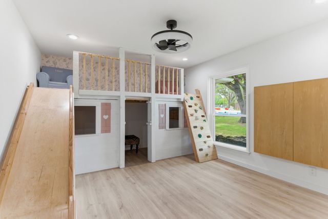 2202 Custer Parkway, Richardson, TX 75080