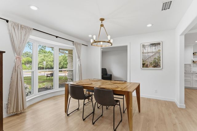 2202 Custer Parkway, Richardson, TX 75080