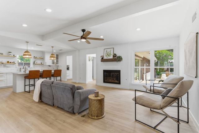 2202 Custer Parkway, Richardson, TX 75080