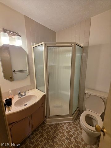 6413 Gale Drive, Independence, OH 44131