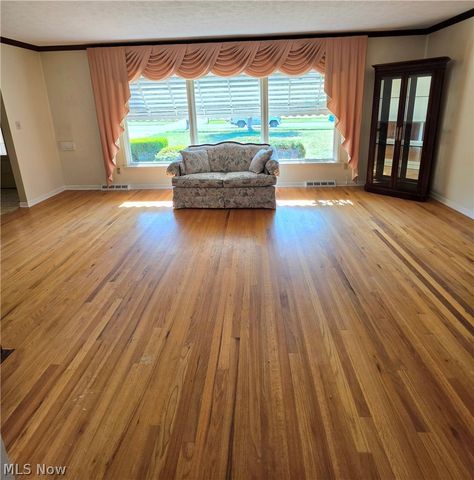 6413 Gale Drive, Independence, OH 44131