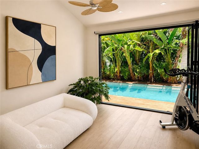 180 S Gardner, Los Angeles, CA 90036