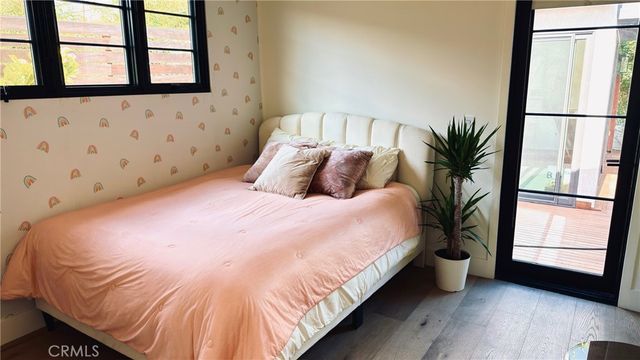 180 S Gardner, Los Angeles, CA 90036