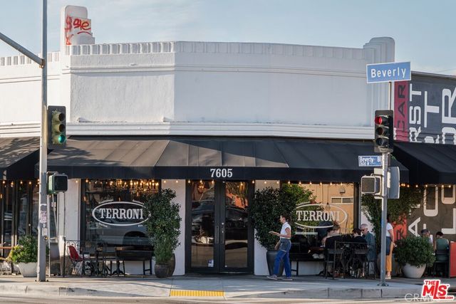 180 S Gardner, Los Angeles, CA 90036