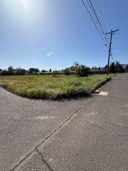 1479 Orchard Home Drive, Medford, OR 97501