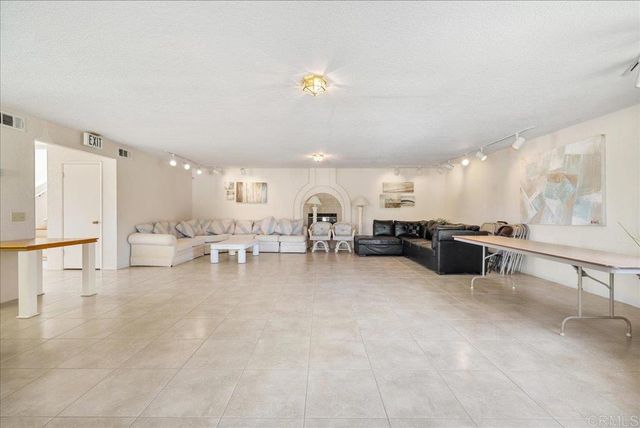 7394 Altiva Place, Carlsbad, CA 92009