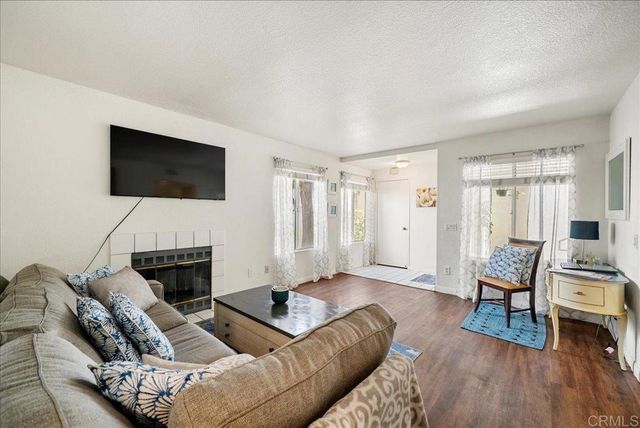 7394 Altiva Place, Carlsbad, CA 92009