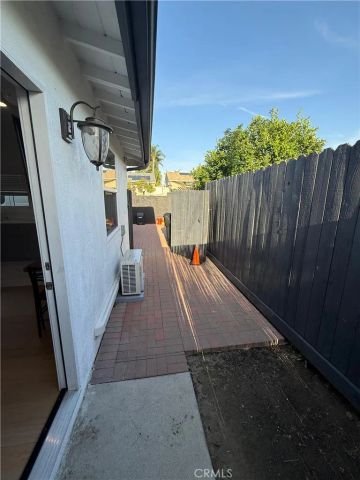 7017 Mary Ellen, North Hollywood, CA 91605