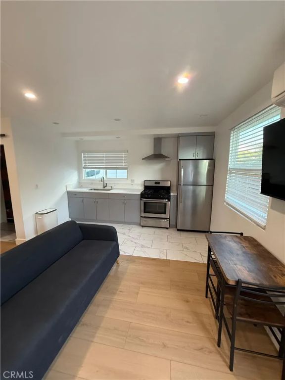 7017 Mary Ellen, North Hollywood, CA 91605