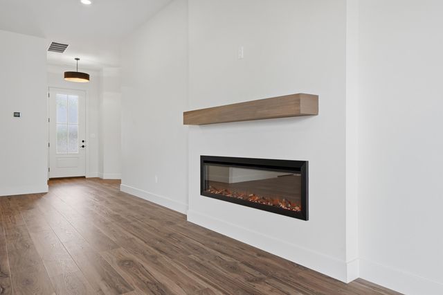 4811 CARLISLE CT, Columbia, MO 65201