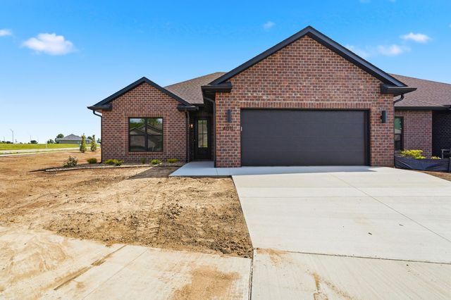 4811 CARLISLE CT, Columbia, MO 65201