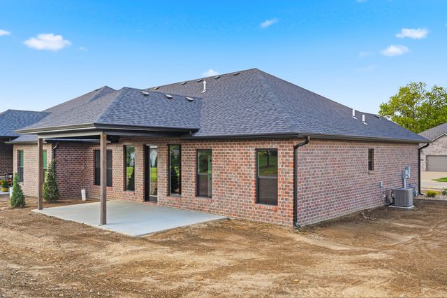 4811 CARLISLE CT, Columbia, MO 65201