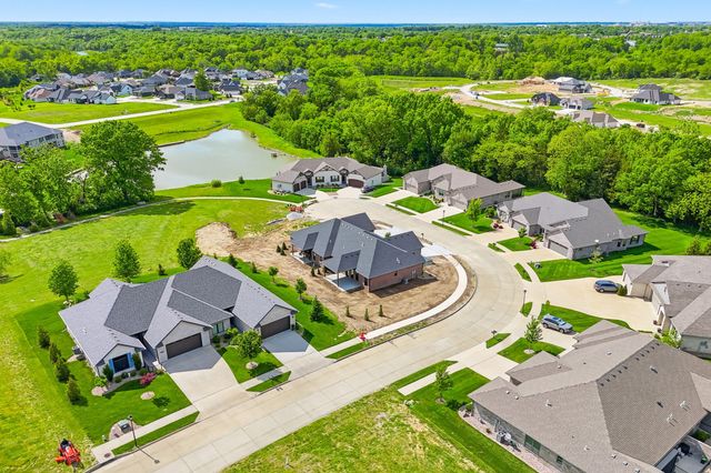 4811 CARLISLE CT, Columbia, MO 65201