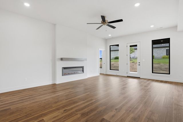 4811 CARLISLE CT, Columbia, MO 65201