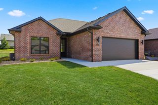 4811 CARLISLE CT, Columbia, MO 65201