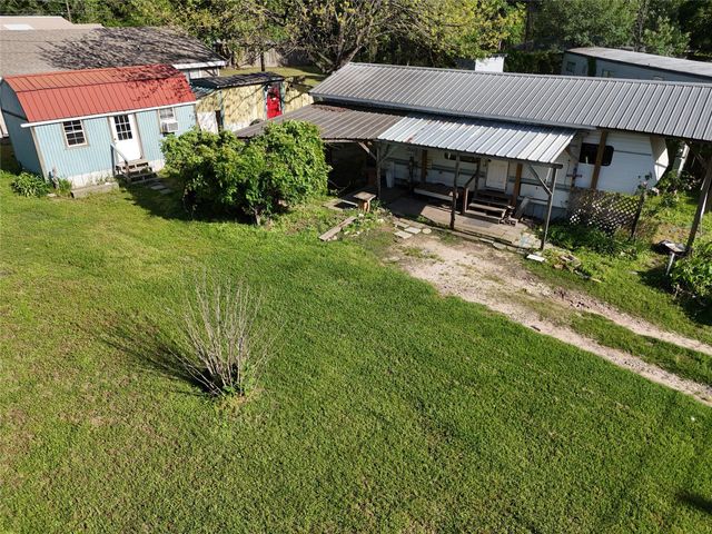 103 James Street, Onalaska, TX 77360