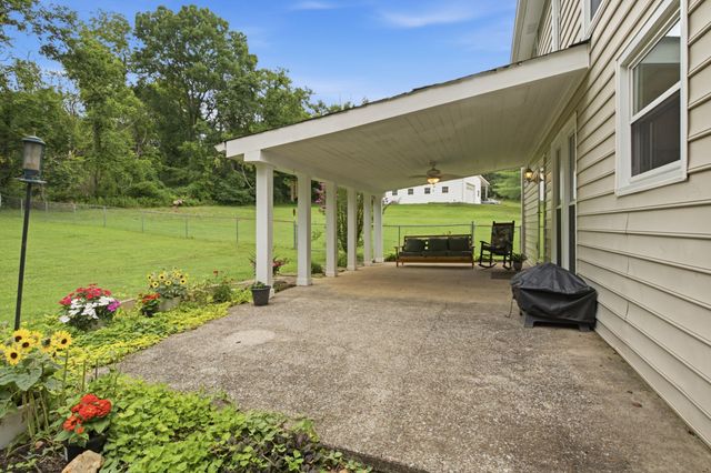 1829 Fox Chase Dr, Goodlettsville, TN 37072