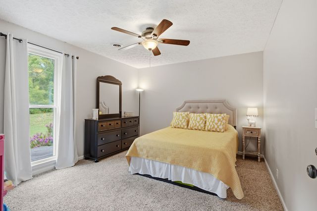 1829 Fox Chase Dr, Goodlettsville, TN 37072