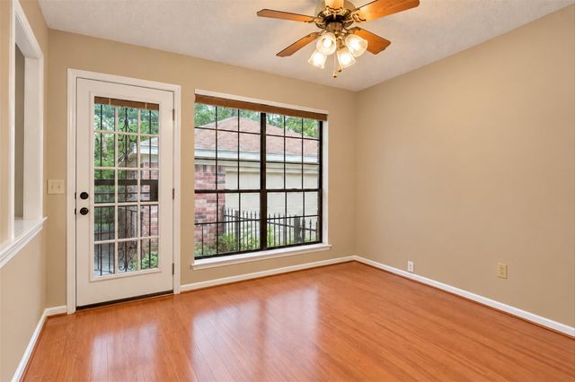 42 Thorn Berry Place, The Woodlands, TX 77381