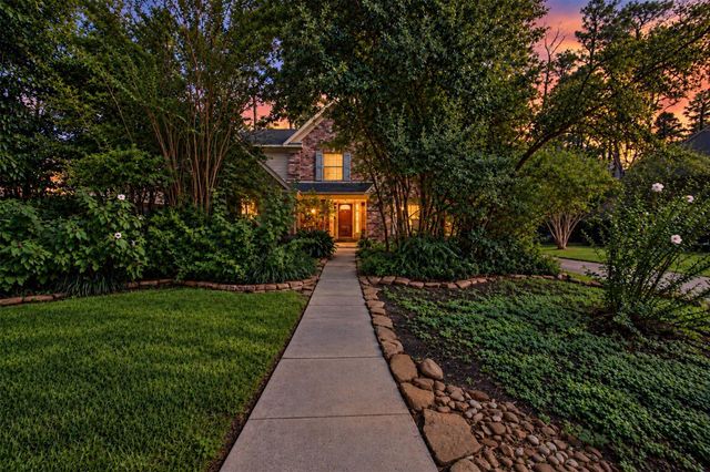 42 Thorn Berry Place, The Woodlands, TX 77381