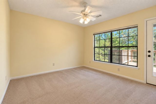 42 Thorn Berry Place, The Woodlands, TX 77381