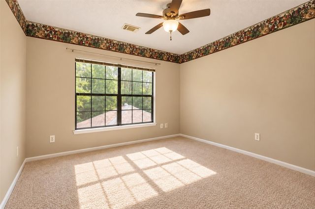 42 Thorn Berry Place, The Woodlands, TX 77381