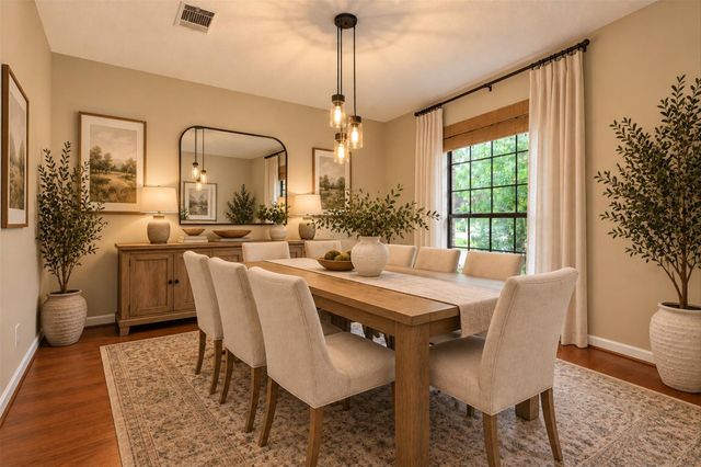 42 Thorn Berry Place, The Woodlands, TX 77381