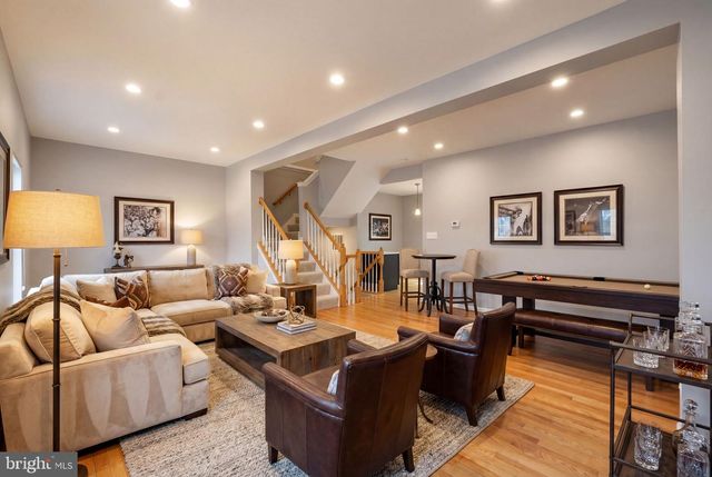 47456 SHARPSKIN ISLAND SQ, Sterling, VA 20165