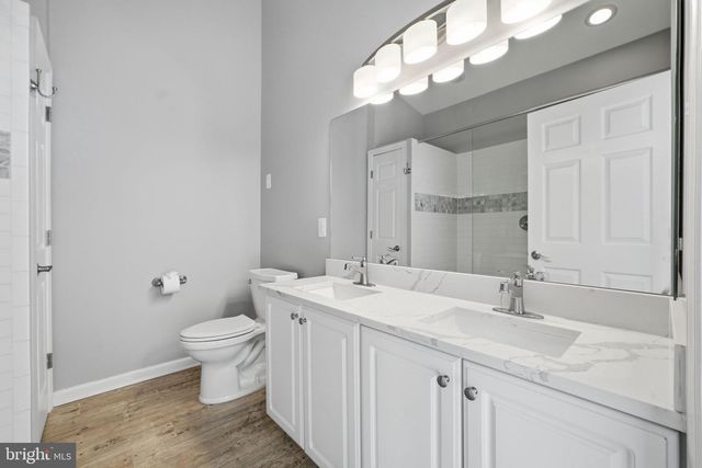 47456 SHARPSKIN ISLAND SQ, Sterling, VA 20165